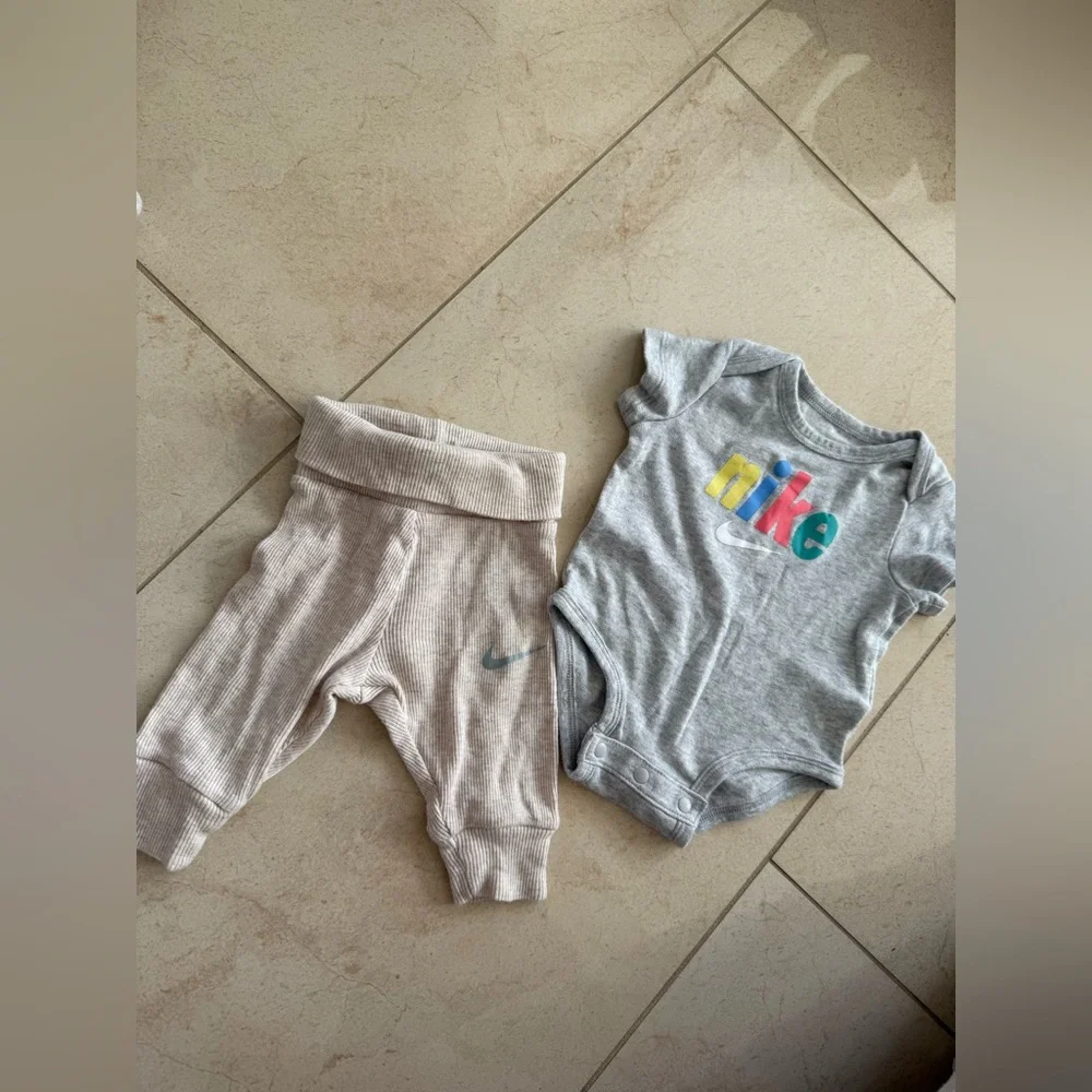 Nike baby outfit - Picture 1 of 3